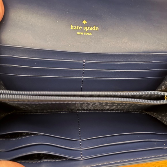 Kate Spade Cyndy Royal Blue Scalloped Continental Wallet EUC - Picture 9 of 10